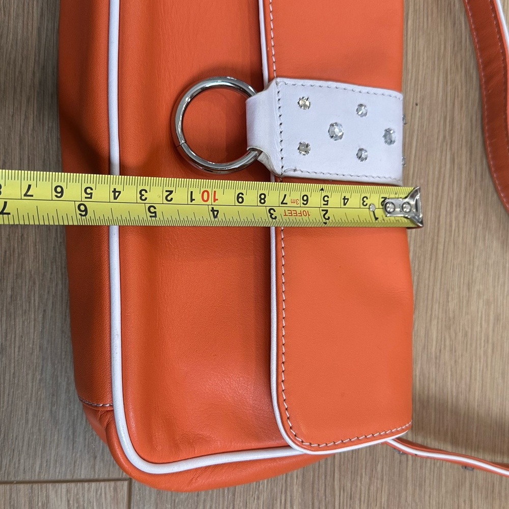 Danier orange and white shoulder bag with rhinestone accents - Picture 4 of 12